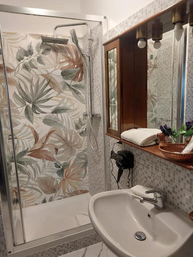 Speedy Guest Rooms - Camere Vicino Aeroporto E Fiera Fiumicino Exterior photo