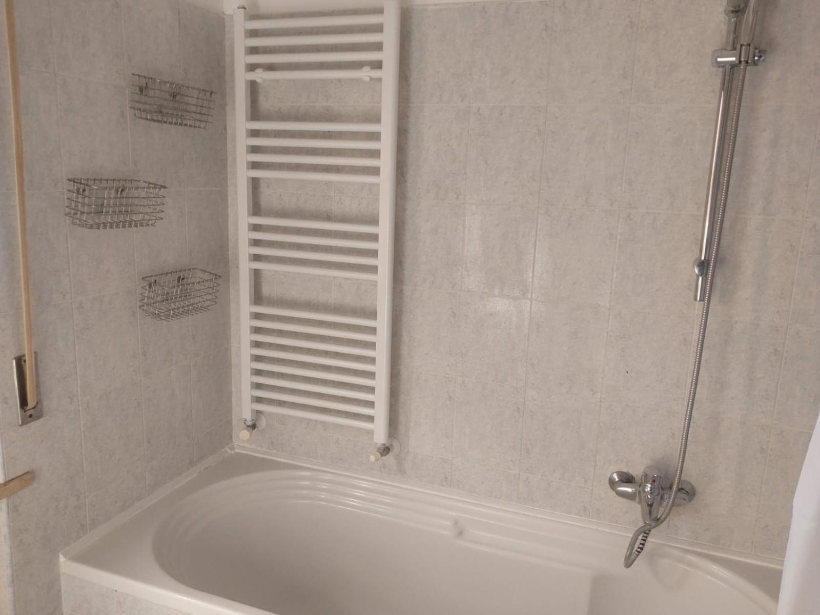 Speedy Guest Rooms - Camere Vicino Aeroporto E Fiera Fiumicino Exterior photo